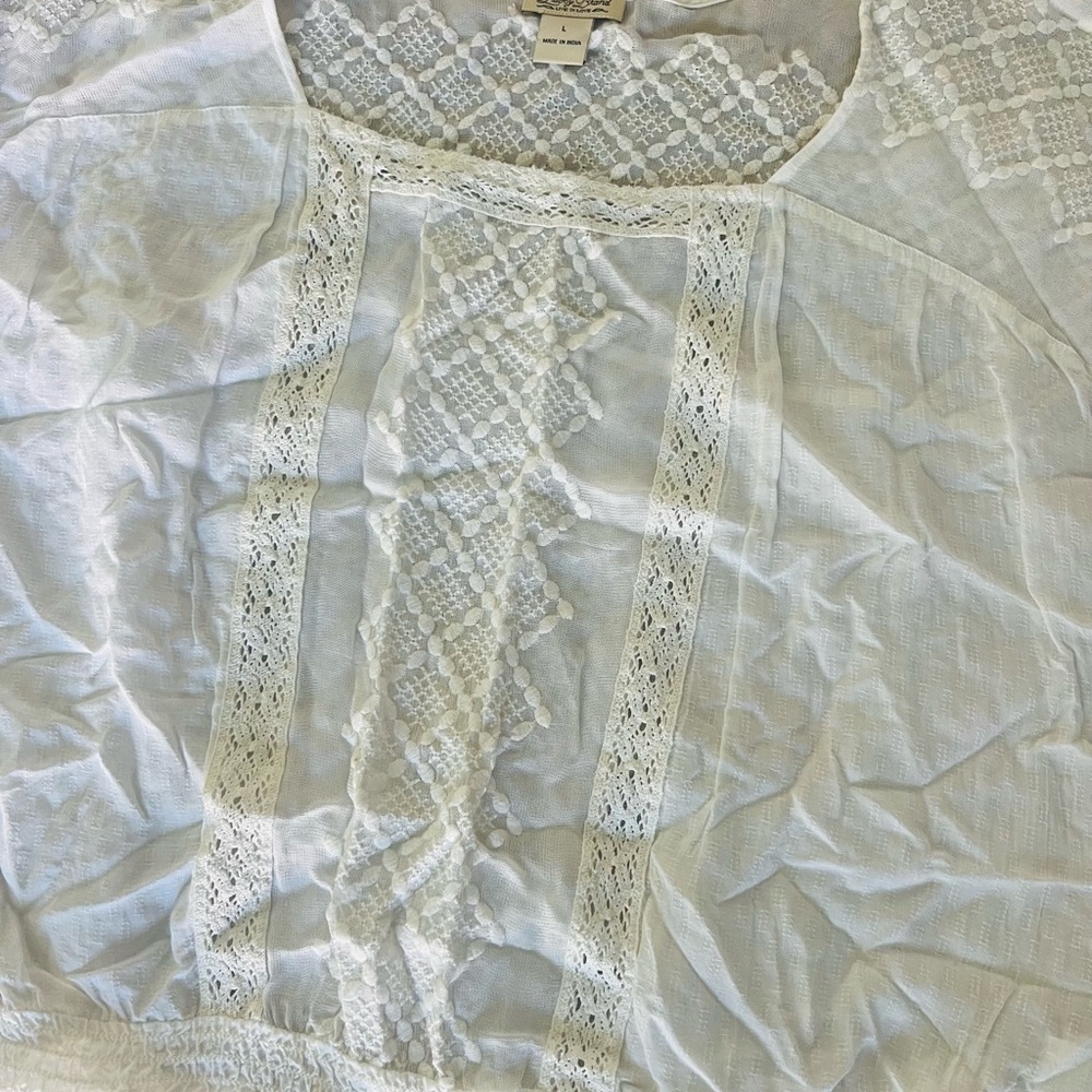 Lucky Brand Off White Crop Blouse with Textured Lace and Embroidery Size L - Picture 2 of 8
